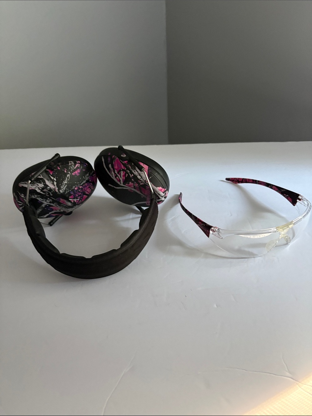 Women’s Pink & Black Protective Ear and Eye Safety Set